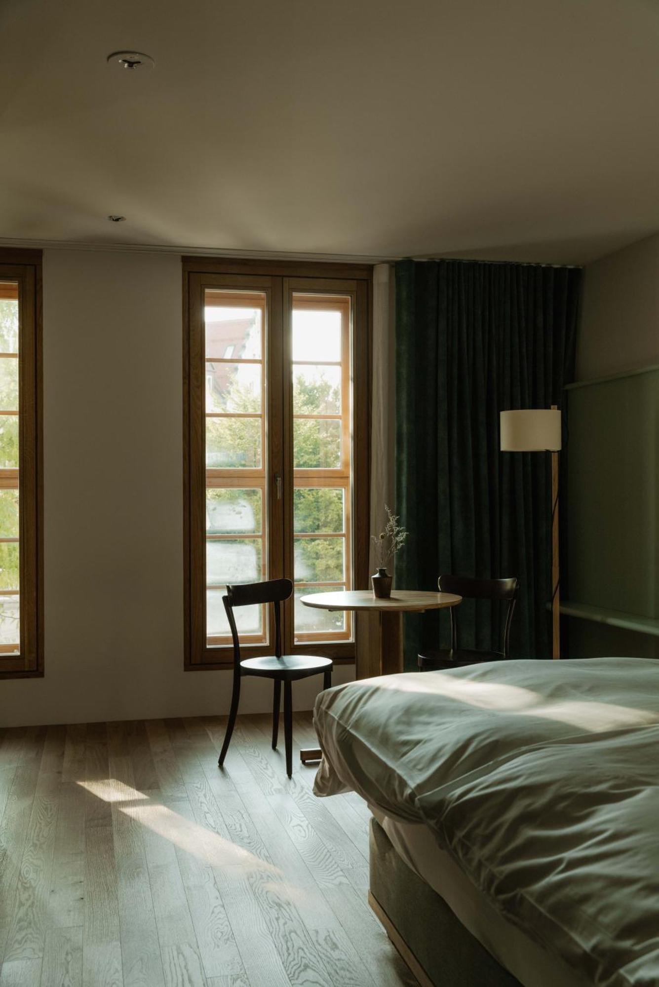 Kleiner Loewe - Stadthotel Брегенц Экстерьер фото