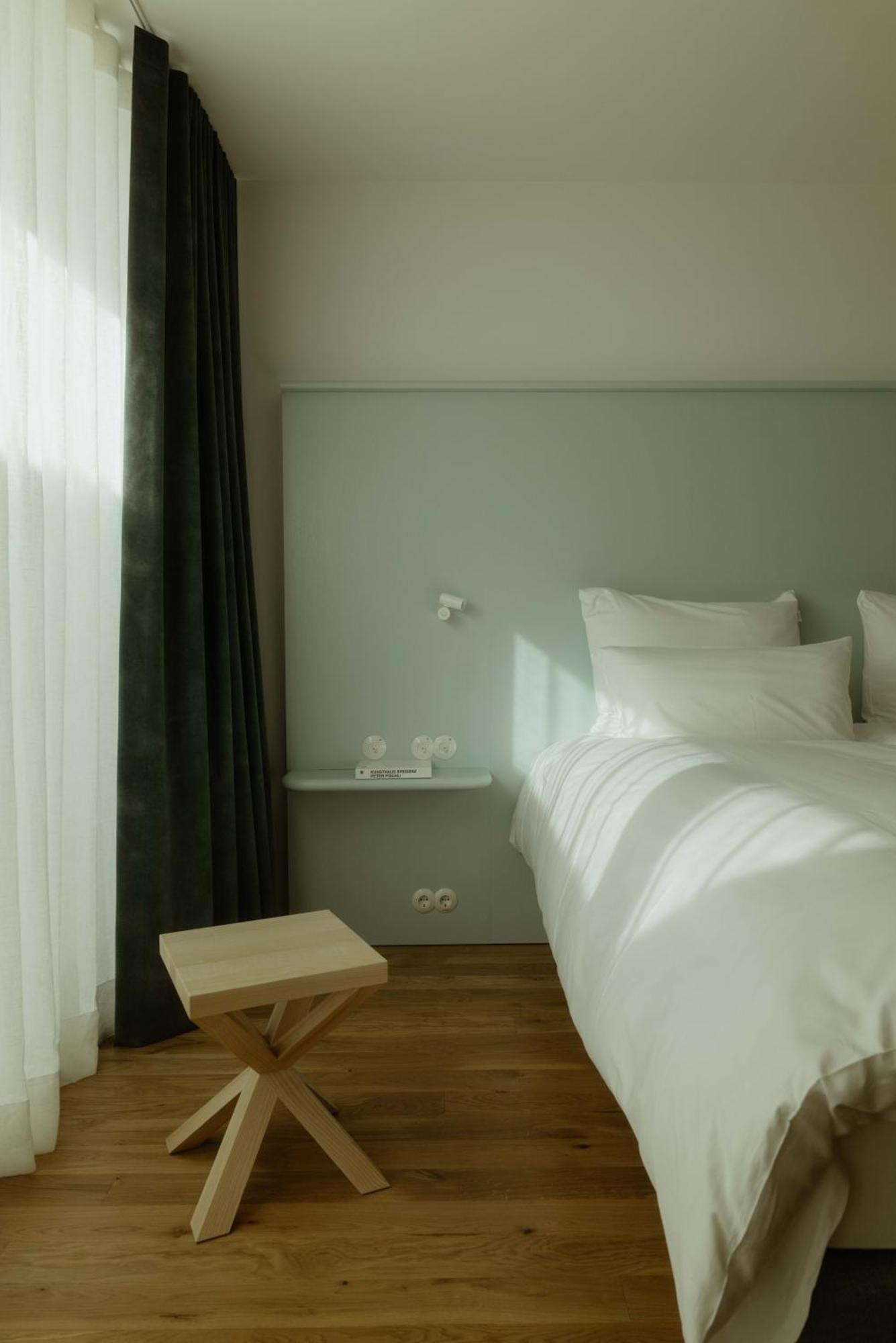 Kleiner Loewe - Stadthotel Брегенц Экстерьер фото